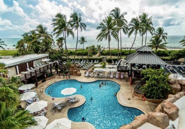 Alexander 1211 Beachfront Condo With Direct Beach Access, 2 Pools, Sauna, Gym Miami Beach Exterior photo