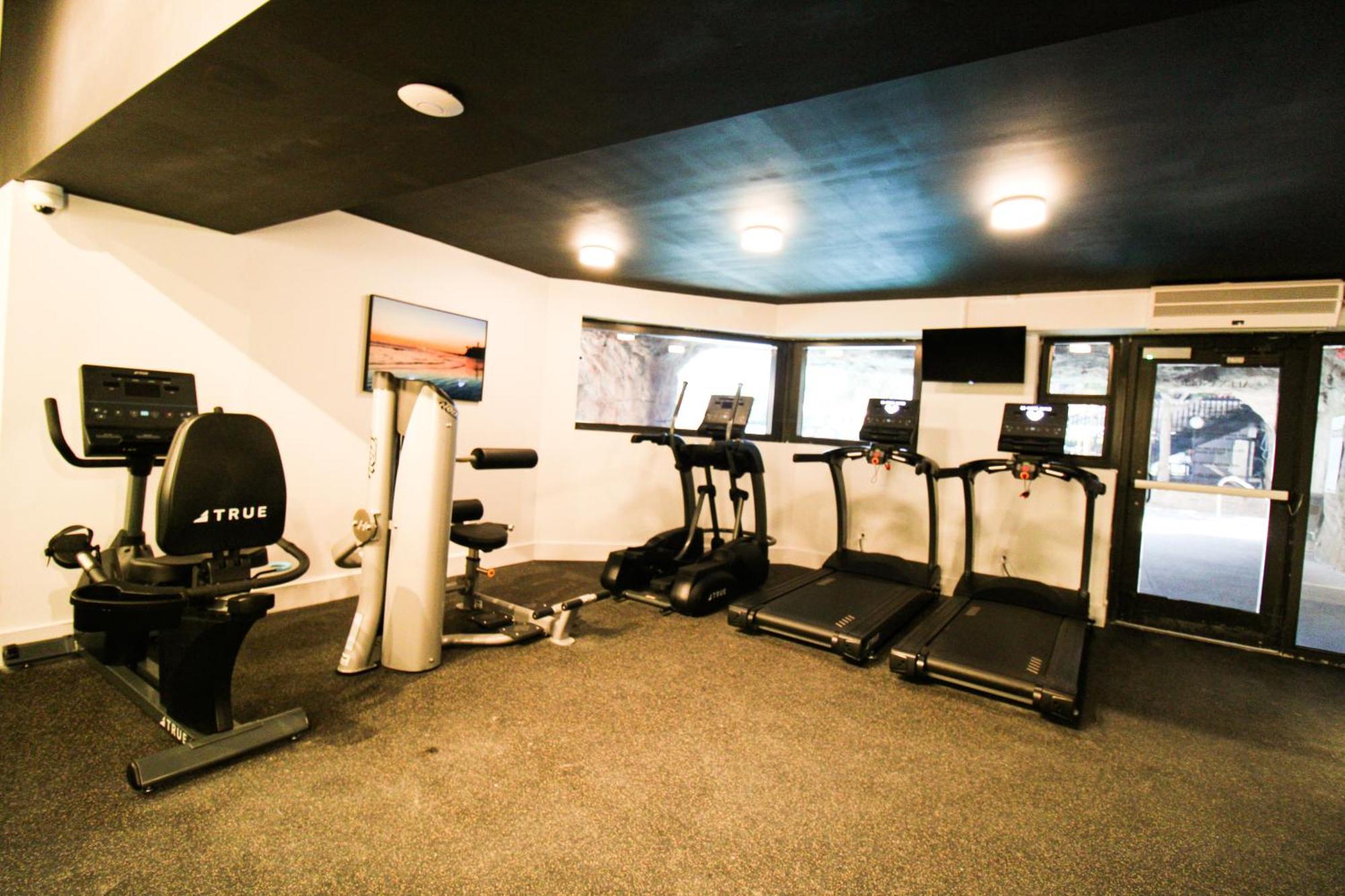 Alexander 1211 Beachfront Condo With Direct Beach Access, 2 Pools, Sauna, Gym Miami Beach Exterior photo